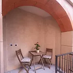 Historical Court - Di Bedero Апартаменты *